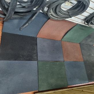Baldosas de caucho multicolor — pisos industriales